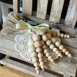 Farmhouse wooden beaded carrot set
